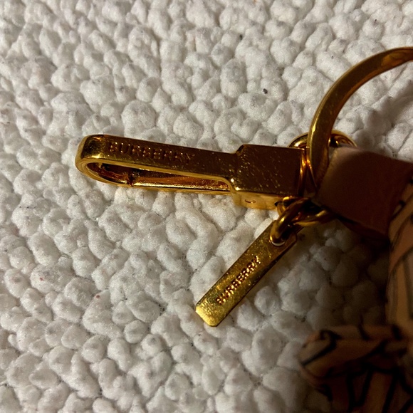 Burberry bear - Picture 3 of 3